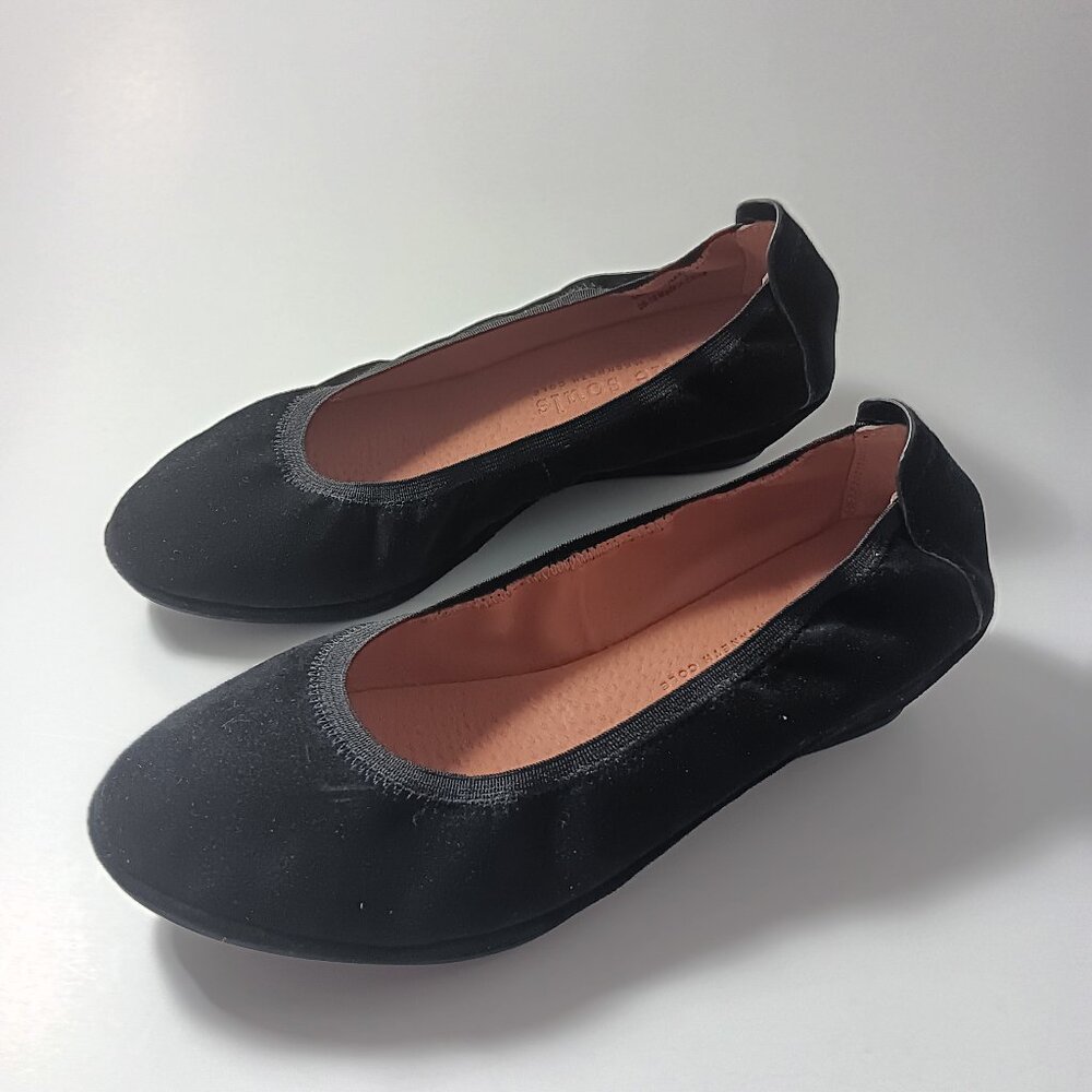The gentle  soul  by Kenneth  Cole, black  size 5